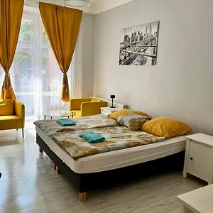 Colourful Apartament